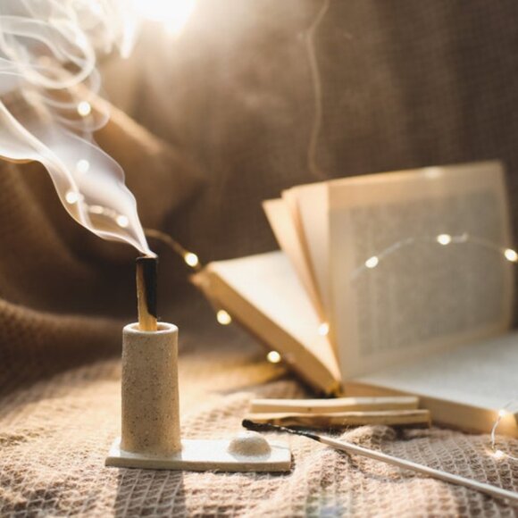 Palo Santo Sticks - Picture 3 of 4